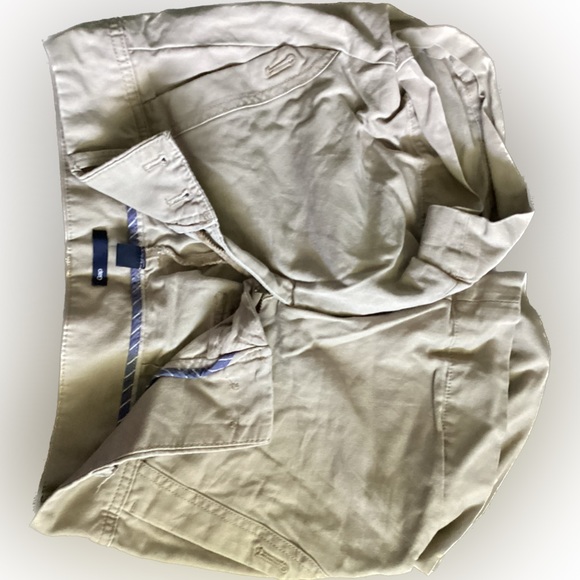 Gap Shorts - Picture 1 of 2